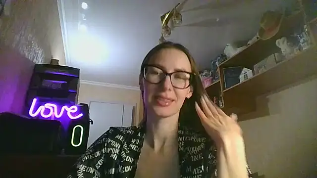 Snapshot of Norivann chatting on February 2026 07:37:02 PM Norivann online show from February 2026 07:37:02 PM
