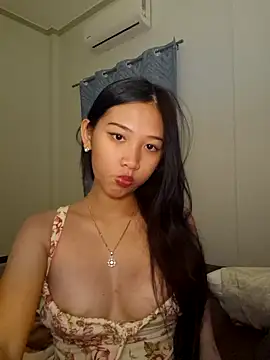 Bunny72772 online show from October 2025 04:47:01 PM