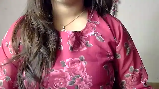 Aaliya02 online show from June 2026 10:40:02 AM