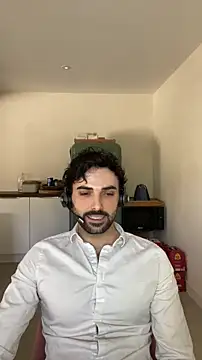 Snapshot of eauminerale chatting on April 2026 10:07:02 AM eauminerale online show from April 2026 10:07:02 AM