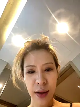 miumiu-66 online show from October 2025 03:01:01 PM