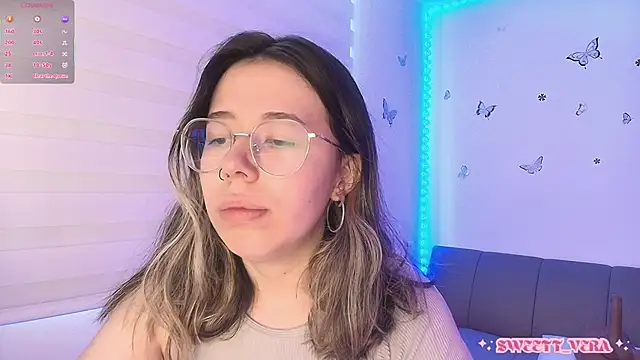 sweettvera online show from April 2026 01:06:02 PM