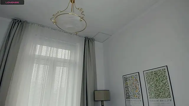 LaureMestler online show from October 2025 07:49:02 AM