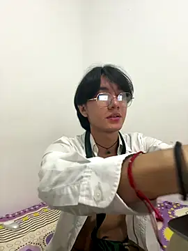 Snapshot of Matti_Mendez_ chatting on October 2025 03:35:02 PM Matti Mendez online show from October 2025 03:35:02 PM