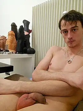 Chrisou73 online show from March 2026 08:02:02 PM