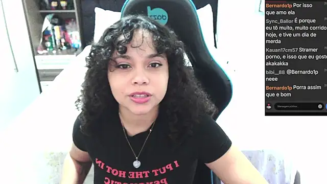 Snapshot of sweetamy326 chatting on June 2026 10:04:01 PM sweetamy326 online show from June 2026 10:04:01 PM