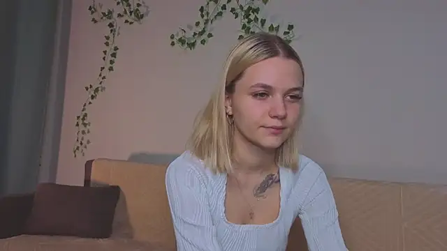 KelleDomin online show from November 2025 07:23:02 PM