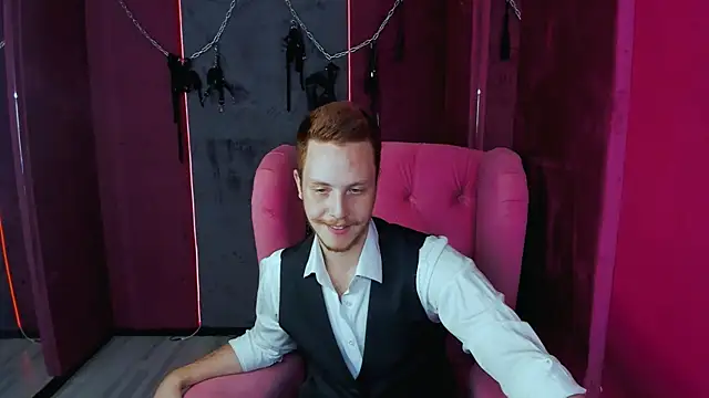 LeoMooree online show from October 2025 03:48:02 AM