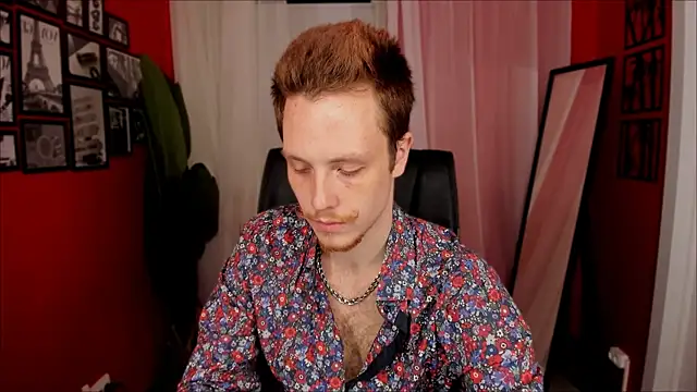 LeoMooree online show from November 2025 04:08:01 PM