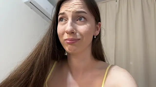 Prettyyy Angel online show from May 2026 07:32:02 PM