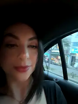 LlianneDiamond1 online show from December 2025 10:08:02 PM