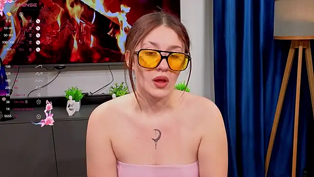 MarlaSemonick online show from October 2025 07:13:01 PM
