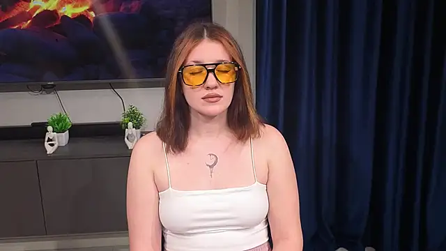 MarlaSemonick online show from October 2025 07:36:02 PM