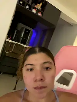 Gaby 002 online show from December 2025 05:01:01 AM