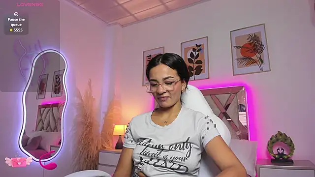 akira 09  online show from November 2025 12:16:02 PM