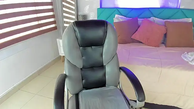 Antonela vargas online show from January 2026 12:07:02 PM