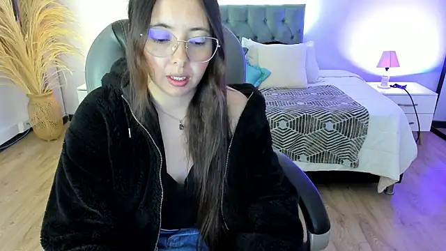 Nata Velvet online show from October 2025 01:08:02 PM