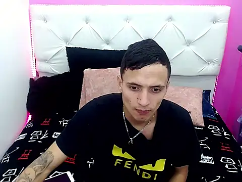 xx-kike-xx online show from September 2025 02:44:02 PM