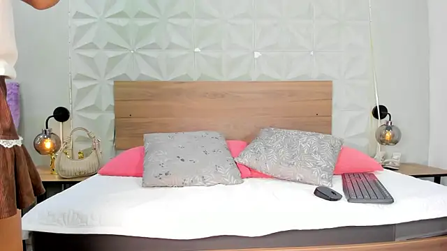 ValeryTrans  online show from July 2026 01:28:01 PM
