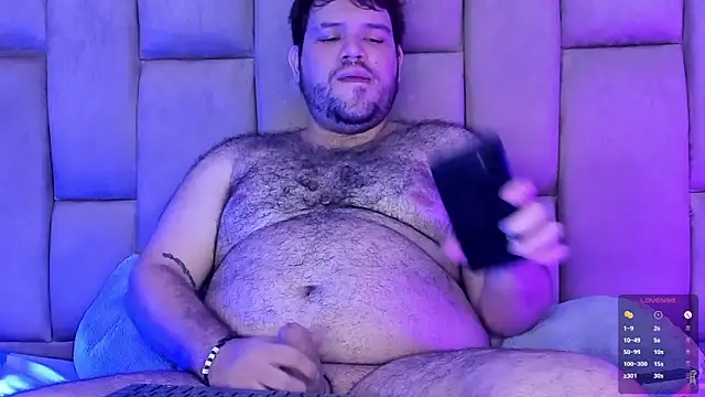 Snapshot of big_bearr chatting on May 2026 05:05:02 AM big bearr online show from May 2026 05:05:02 AM