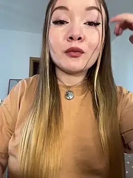 Amalie Smith online show from June 2026 07:21:02 AM