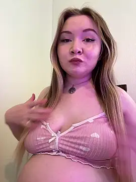 Amalie Smith online show from June 2026 10:40:01 AM