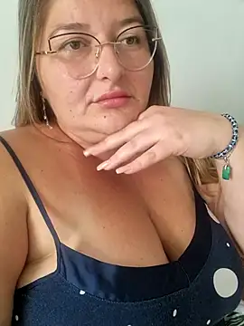 Snapshot of HornyBella88 chatting on September 2025 09:25:02 AM HornyBella88 online show from September 2025 09:25:02 AM