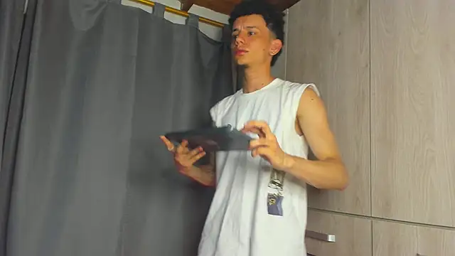 Skinny batman online show from July 2026 12:14:02 AM