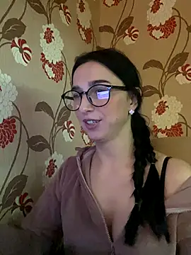 Snapshot of Alpha-XX chatting on January 2026 04:42:02 PM Alpha-XX online show from January 2026 04:42:02 PM