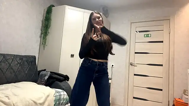 DorieShouse online show from October 2025 09:45:01 PM