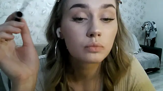 JerrieLoosle online show from October 2025 03:43:01 PM