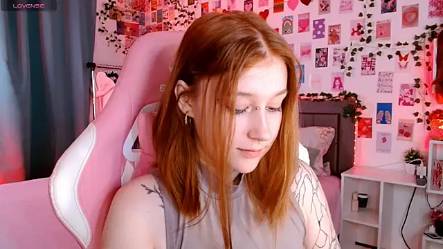 Ayla Hicks online show from November 2025 03:18:02 AM