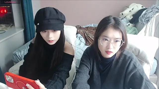 redrose520 online show from November 2025 12:47:01 PM