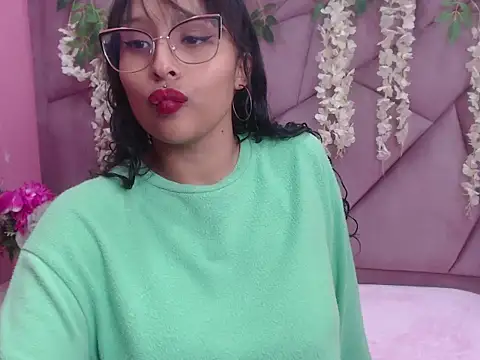 LILI CANDIES online show from September 2025 01:16:01 PM