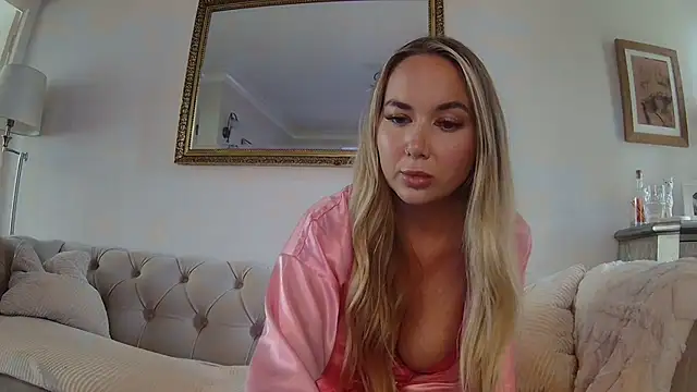 BarbieDolly x online show from October 2025 01:50:01 PM