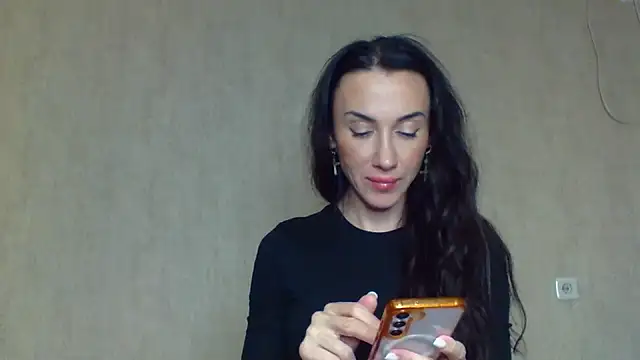 Snapshot of Zariveth chatting on November 2025 03:34:01 PM Zariveth online show from November 2025 03:34:01 PM