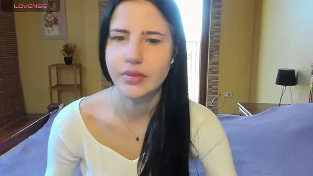 Malibu J online show from November 2025 10:50:02 AM