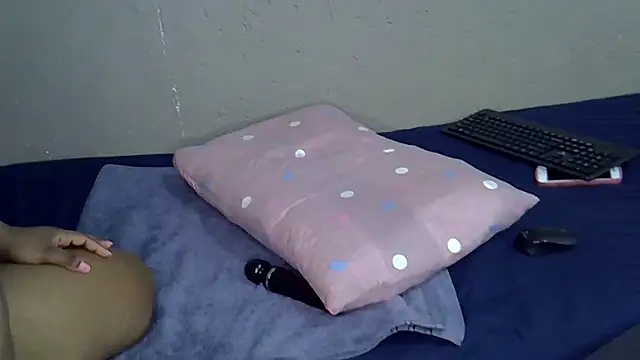 Bellabootie online show from January 2026 01:43:01 AM