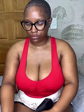 Snapshot of Bellabootie chatting on June 2026 04:35:02 AM Bellabootie online show from June 2026 04:35:02 AM