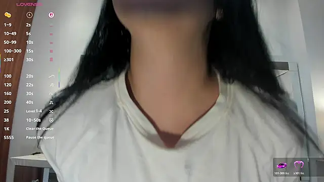 Natasha Kiim  online show from November 2025 12:49:02 AM