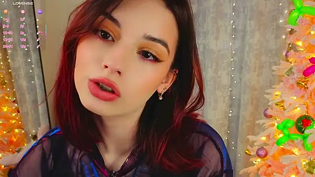 LunaraRada online show from January 2026 04:09:02 PM