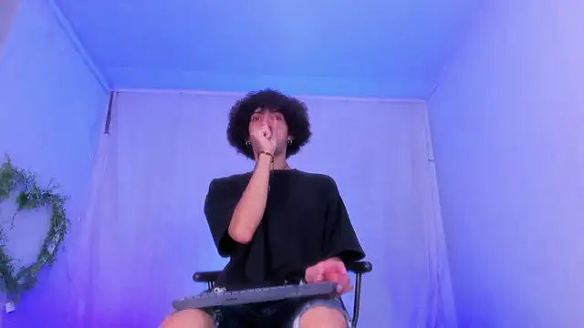 Snapshot of josesweet_ chatting on September 2025 05:39:02 PM josesweet  online show from September 2025 05:39:02 PM