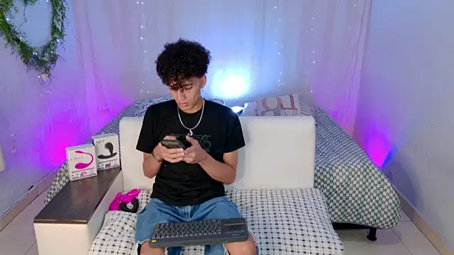 Snapshot of josesweet_ chatting on October 2025 11:02:01 PM josesweet  online show from October 2025 11:02:01 PM