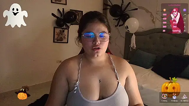 Nina Rouge7 online show from November 2025 01:57:02 PM