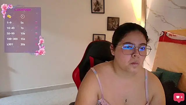 Nina Rouge7 online show from November 2025 12:33:02 PM