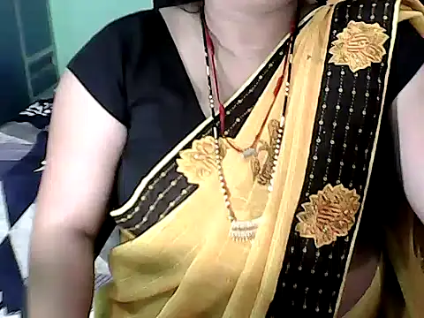 BABITA KUMARII online show from December 2025 04:46:02 PM