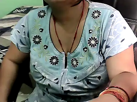 Snapshot of BABITA_KUMARII chatting on May 2026 04:58:01 PM BABITA KUMARII online show from May 2026 04:58:01 PM