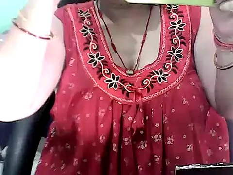 Snapshot of BABITA_KUMARII chatting on May 2026 05:32:02 PM BABITA KUMARII online show from May 2026 05:32:02 PM