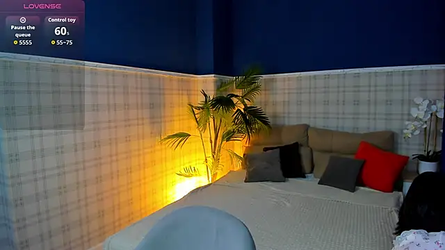 Michelle Murray online show from October 2025 01:06:01 AM