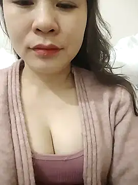 Girl Shy2000 online show from February 2026 12:18:02 AM